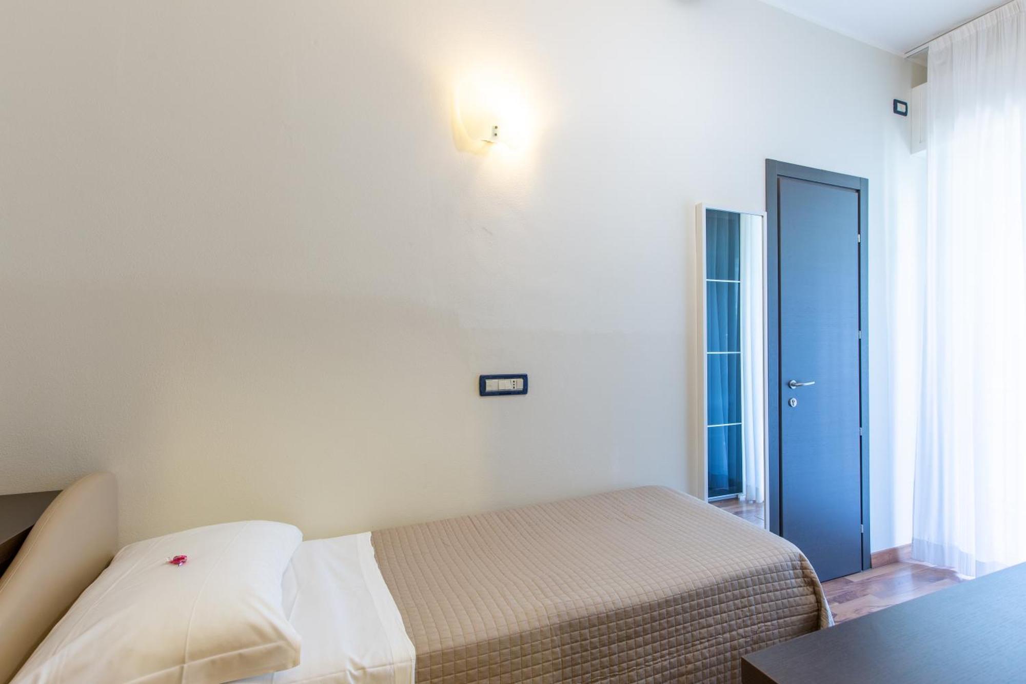 Hotel Gardenia Rimini Exterior photo